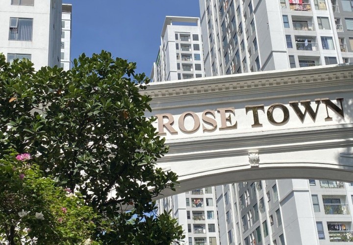 Chính chủ cần bán căn hộ CC cao cấp  Rose Town 79 Ngọc Hồi, tầng đẹp 19 .10 tòa DV01
