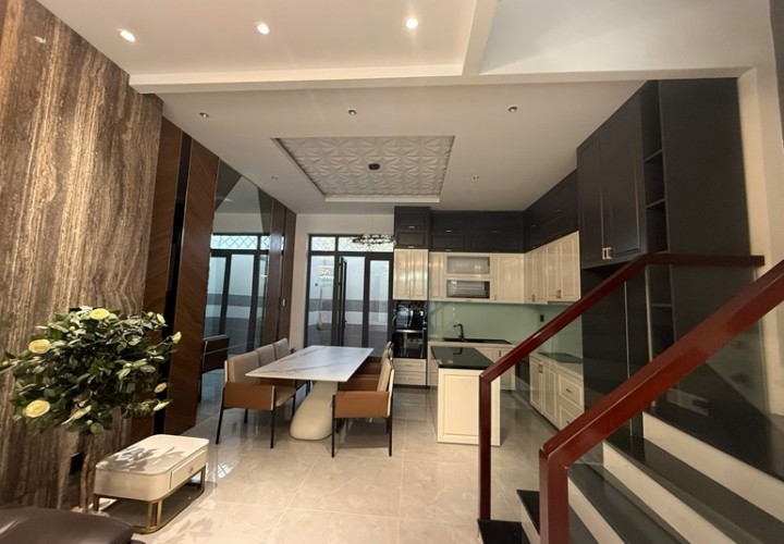Chính Chủ Cần Bán Nhanh Căn Nhà Tại  Đường Huỳnh Tấn Phát, xã Phú Xuân, Nhà Bè, HCM