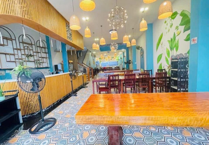 CHÍNH CHỦ Cần Cho Thuê Nhanh Nhà Hàng 2 Mặt Tiền Đẹp Tại Trung Tâm Phố Tây Hùng Vương, Nha Trang