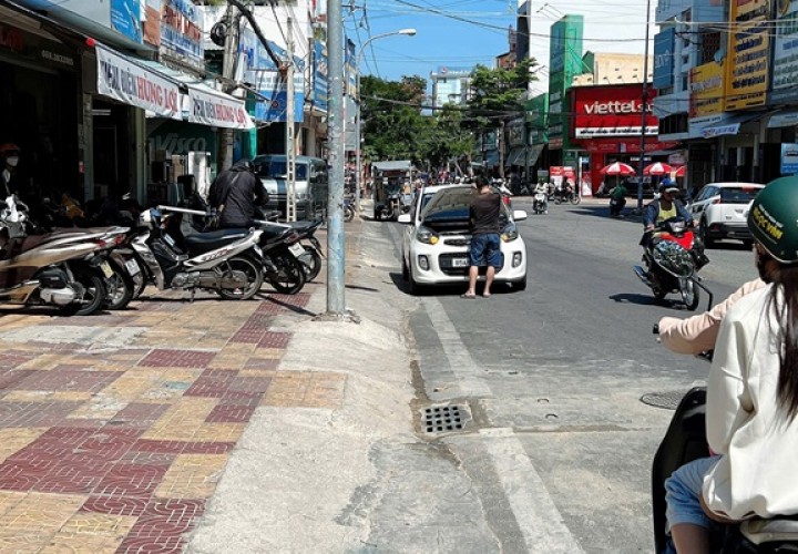 NHÀ ĐẸP - GIÁ TỐT - Bán Nhà Mặt Tiền Đường Thống Nhất, Phường Phủ Hà  Phan Rang ,Ninh Thuận