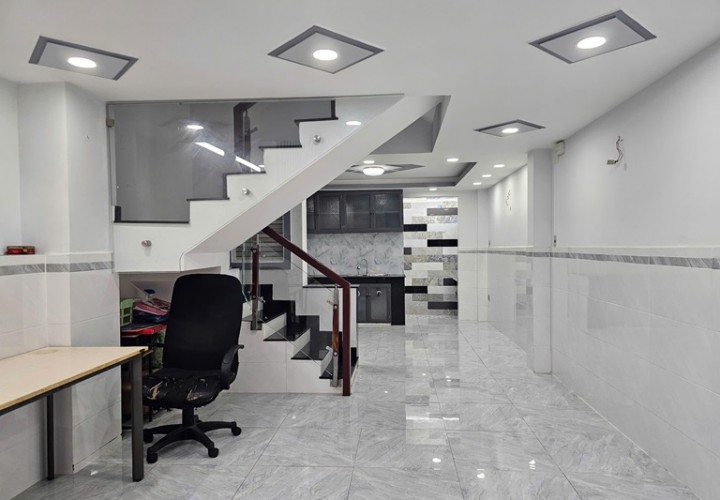CHÍNH CHỦ Cần Bán Nhanh Căn Nhà  Đẹp Vị Trí Tại Quận Gò Vấp, TP HCM