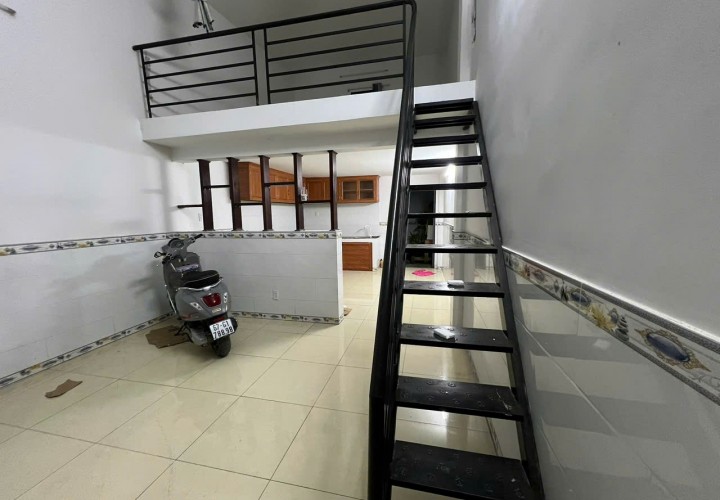 CHÍNH CHỦ Cần Bán Nhanh Nhà Đẹp Tại Đường Bờ Kinh Ấp 2 xã Mỹ Yên Huyện Bến Lức Tỉnh Long An