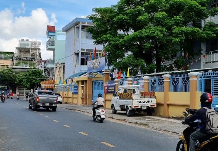 CẦN BÁN GẤP- NHÀ MẶT TIỀN ĐƯỜNG PHAN HUY THỰC, P Tân Kiểng Q7, DT đất 196m2- 12,7 tỷ