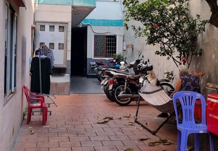 CẦN BÁN GẤP- NHÀ MẶT TIỀN ĐƯỜNG PHAN HUY THỰC, P Tân Kiểng Q7, DT đất 196m2- 12,7 tỷ