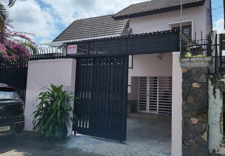 CHÍNH CHỦ CẦN BÁN Nhà 20/4 Nguyễn Duy Trinh, Phường Tân Thành, Buôn Ma Thuột, Đắk Lắk - GIÁ CỰC RẺ