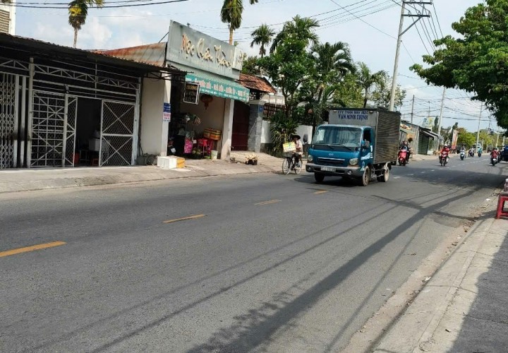 NHÀ VỊ TRÍ ĐẸP - GIÁ TỐT  Chính chủ Cần Bán Nhà đường Phan Văn Hớn Xã Xuân Thới  Thượng ,  Hóc Môn,
