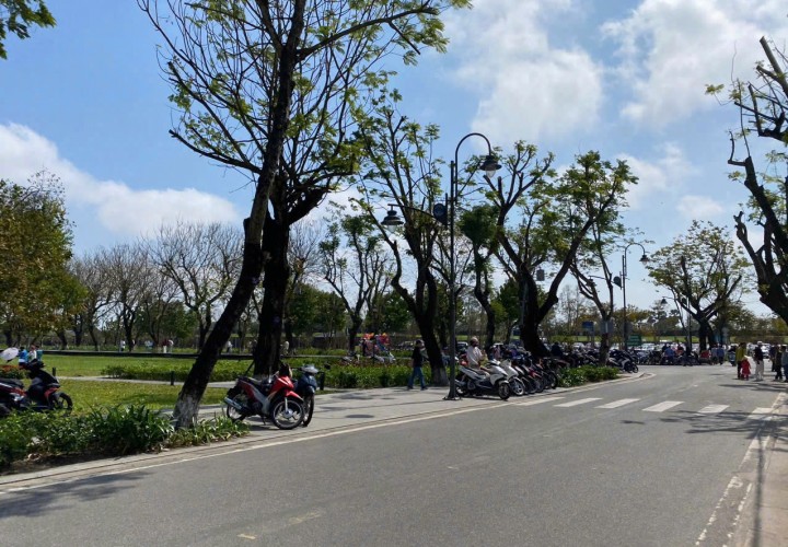 ĐẤT CHÍNH CHỦ - GIÁ TỐT CẦN BÁN NHANH lô đất tặng kèm nhà tại quận Phú Xuân, TP Huế