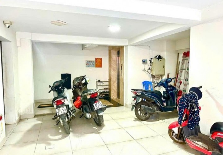 NHÀ ĐẸP - VỊ TRÍ ĐẮC ĐỊA - Chính Chủ Cần Bán Căn Nhà Mặt Tiền Thụy Khuê, Tây Hồ, Hà Nội