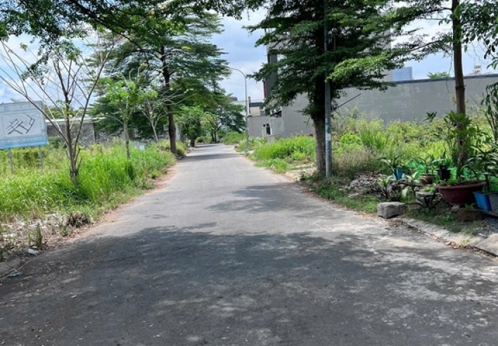 ĐẤT ĐẸP - GIÁ TỐT - BÁN NHANH LÔ ĐẤT Tại Đường Bưng Ông Thoàn, Phường Phú Hữu, Quận 9, HCM