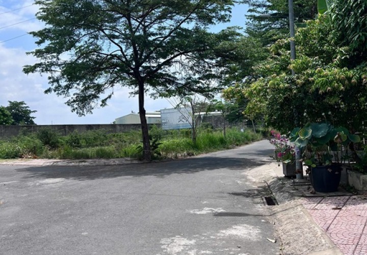 ĐẤT ĐẸP - GIÁ TỐT - BÁN NHANH LÔ ĐẤT Tại Đường Bưng Ông Thoàn, Phường Phú Hữu, Quận 9, HCM