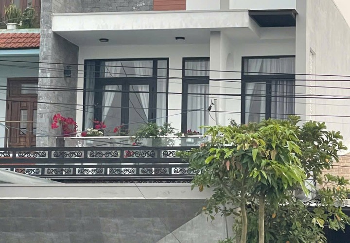 NHÀ ĐẸP - GIÁ TỐT -CẦN BÁN CĂN NHÀ TẠI 116 Lý Nhân Tông, Hương Chữ, Hương Trà, TP. Huế, THỪA THIÊN HUẾ
