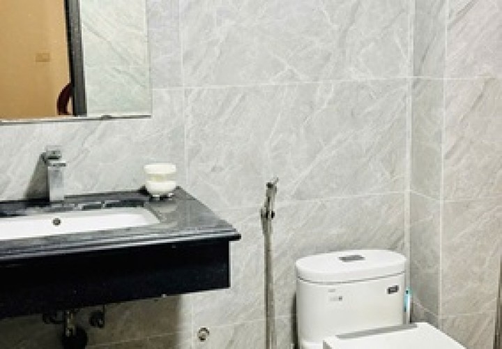 Chính chủ cần bán nhanh căn nhà vị trí đẹp- giá tốt tại quận Cầu Giấy, TP Hà Nội