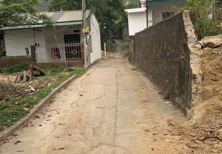 ĐẤT CHÍNH CHỦ - GIÁ TỐT - Cần Bán Gấp Đất Cẩm Thịnh, Cẩm Phả ,Quảng Ninh (sau trạm thu phí cọc 7)