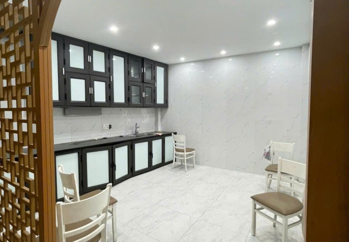 NHÀ SIÊU ĐẸP - VỊ TRÍ TỐT-  Chính Chủ Cần Bán Nhanh Căn Nhà Ngõ 42 Bùi Quốc Khái, Linh Đàm, Hà Nội
