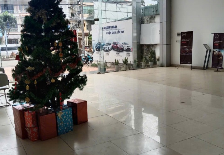 Cần Bán Showroom Ô Tô Ngang 20 Dài 50m Tại 39 Lê Duẩn, Phường Phù Đổng, Thành Phố Pleiku, Gia Lai.