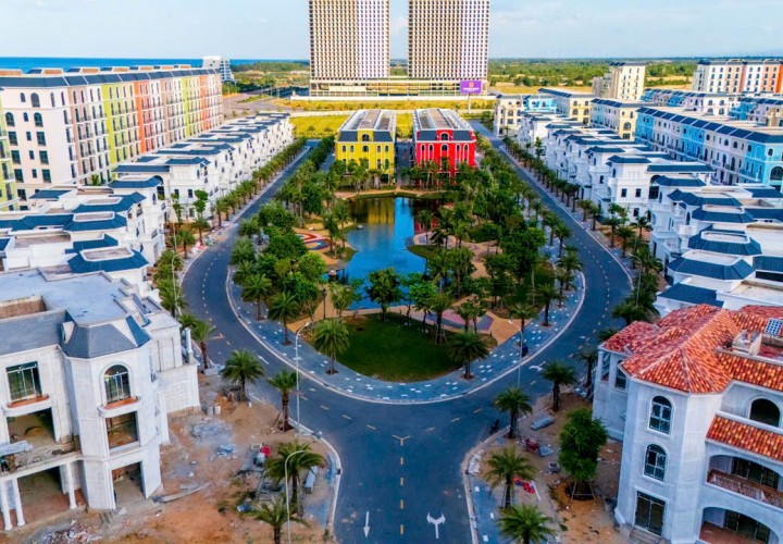 Cần Bán Khách Sạn Vieww Biển Sân Golf Đường Võ Nguyên Giáp, Xã Bảo Ninh ,TP. Đồng Hới, Quảng Bình.