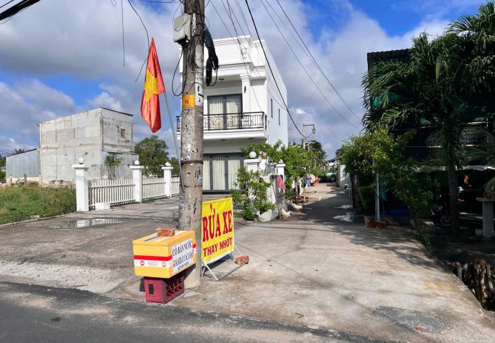 GIÁ TỐT - CHÍNH CHỦ Cần Bán Nhanh Lô Đất  Đẹp Vị Trí Tại Huyện Bình Chánh, TP HCM