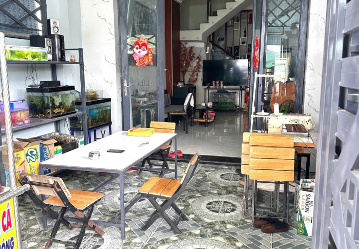 NHÀ ĐẸP - GIÁ TỐT - CHÍNH CHỦ Cần Bán Nhà Tại Xã Long Hòa, Huyện Cần Đước, Long An