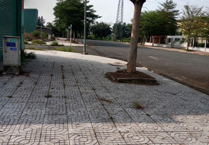ĐẤT ĐẸP - MẶT TIỀN - Chính Chủ Bán Lô Đất Ngay KCN Tân Đô, Đường Số 7, Đức Hòa, Long An