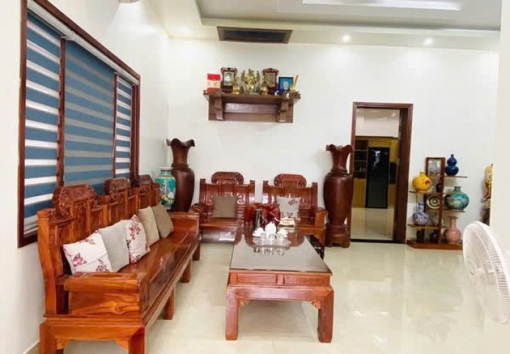 HOT HOT HOT – CẦN BÁN NHANH CĂN NHÀ ĐẸP Tại  Đường Cao Bá Quát, P. Trường Thi. TP.Vinh, Nghệ An