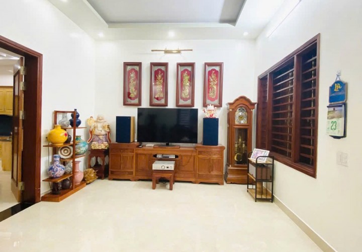 HOT HOT HOT – CẦN BÁN NHANH CĂN NHÀ ĐẸP Tại  Đường Cao Bá Quát, P. Trường Thi. TP.Vinh, Nghệ An