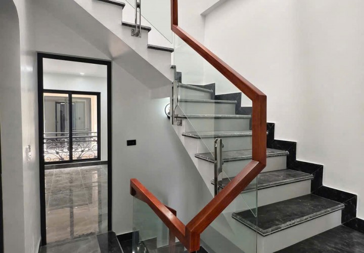 Chính Chủ Cần Bán Căn Nhà Thiết Kế Hiện Đại FULL Nội Thất Ngõ 45 Kiều Sơn, Quận Hải An, TP Hải Phòng