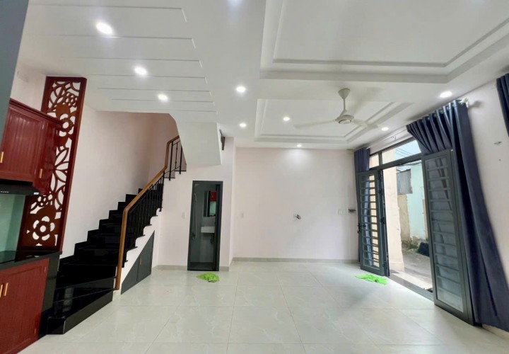 NHÀ VỊ TRÍ ĐẸP - GIÁ TỐT - Chính Chủ Bán Nhà Tại Đường Nhiêu Tứ, Phường 7, Phú Nhuận, Hồ Chí Minh
