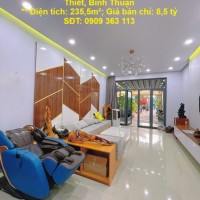 CẦN BÁN GẤP - SIÊU PHẨM CĂN Villa PHAN THIẾT Đường Hải Thượng Lãng Ông, TP. Phan Thiết, Bình Thuận