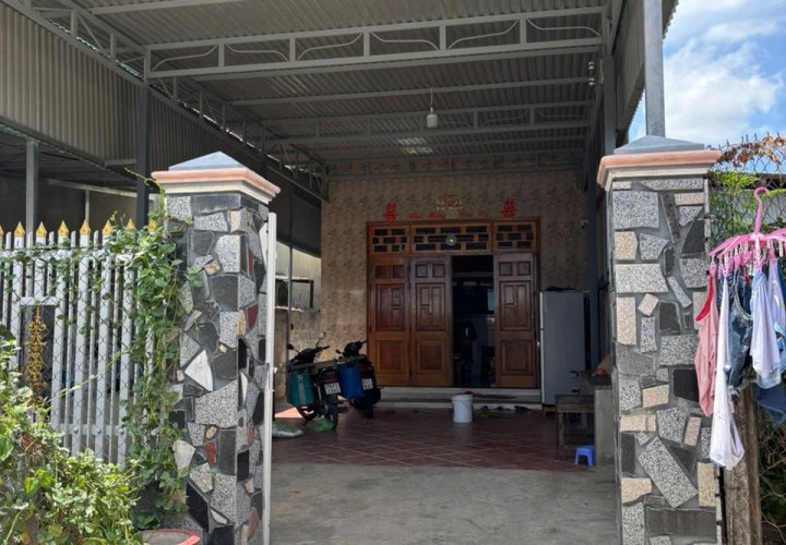NHÀ ĐẸP- GIÁ TỐT CHÍNH CHỦ BÁN Căn Nhà Tại Phường Ba Ngòi ,Cam Ranh, Khánh Hoà