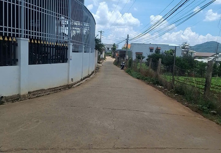 ĐẤT ĐẸP – GIÁ ĐẦU TƯ - CẦN BÁN GẤP LÔ ĐẤT TẠI thị trấn Liên Nghĩa,Đức Trọng, Lâm Đồng
