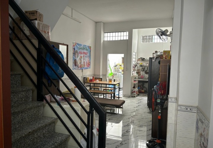 NHÀ VỊ TRÍ ĐẸP - GIÁ TỐT Nhà khu phân lô phường 14 Tân Bình, Hồ Chí Minh, ô tô ngủ trong nhà
