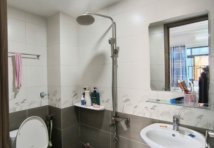 NHÀ ĐẸP- GIÁ TỐT - CHÍNH CHỦ CẦN BÁN Căn Nhà Mặt Tiền Chợ Vị Trí Tại Quận Tân Phú, TP HCM
