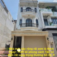 Nhà mới xây rộng rãi xem là thích ngay! Thiết kế phong cách Tân cổ điển rất sang trọng. P. Cát Lái