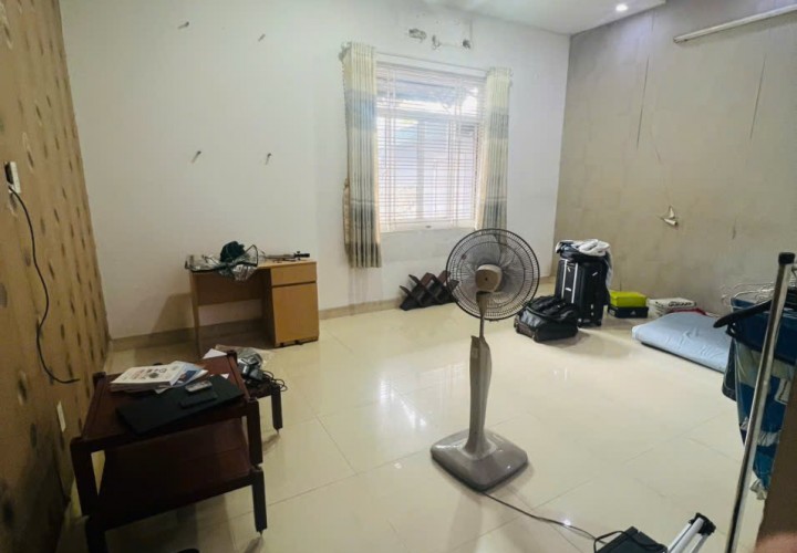 Nhà đẹp- giá tốt Chính chủ cần bán nhanh nhà đôi sổ hồng riêng tại quận 12, TPHCM