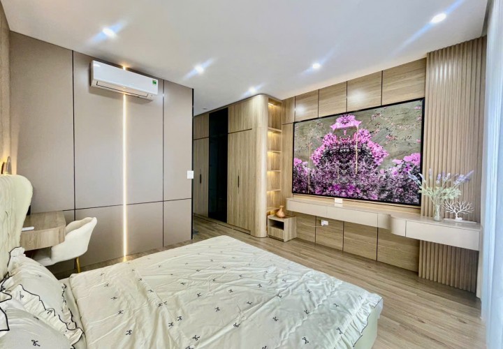 NHÀ ĐẸP - GIÁ TỐT - CHÍNH CHỦ BÁN Căn Nhà Đẹp - Thoáng Mát Tại Số 3 Ngõ 548/38,Phố Nguyễn Văn Cừ