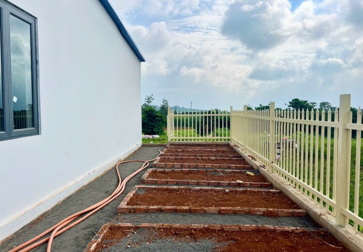 CẦN BÁN Căn nghỉ dưỡng 1.000m2 sẵn Nhà, sẵn sân vườn, sẵn luống trồng rau thế này tại Lâm Hà, Lâm Đồng