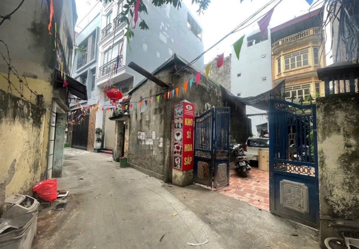 LÔ ĐẤT VỊ TRÍ ĐẸP - GIÁ ƯU ĐÃI cần bán nhanh lô đất tại huyện Thanh Trì, TP Hà Nội