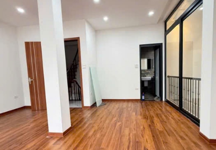 CẦN BÁN NHANH Nhà riêng 4 tầng tọa lạc tại đường Trích Sài, Phường Bưởi, quận Tây Hồ, TP Hà Nội