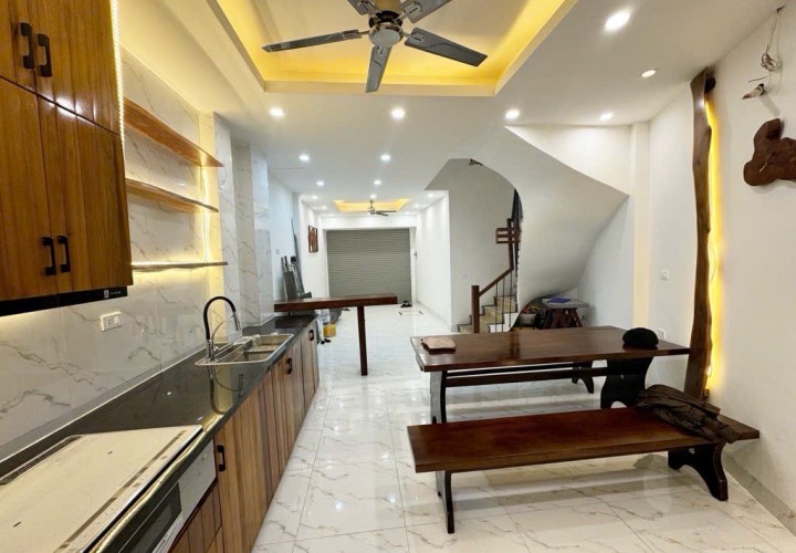 SỞ HỮU NGAY CĂN Nhà 4 Tầng Vị Trí Đẹp tại Khương Trung, Thanh Xuân, Hà Nội