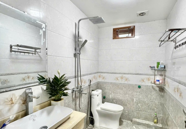 Do Chuyển Công Tác, Chính Chủ Bán Nhà 5 Tầng Full Nội Thất, Nguyễn Đình Chính, Trần Lãm, Thái Bình