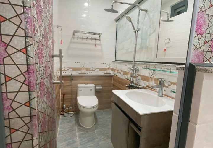 HOT HOT Nhà Đẹp- Giá tốt Chính Chủ Kẹt Tiền Bán gấp căn nhà tại quận Bình Tân, TPHCM