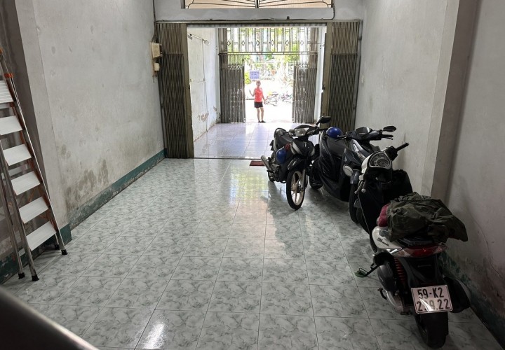 NHÀ CHÍNH CHỦ - Cần Cho Thuê Gấp Nhà Mặt Tiền Kinh Doanh Đẹp Tại Quận Bình Tân
