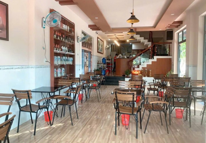 NHÀ ĐẸP -CHÍNH CHỦ CẦN BÁN CĂN NHÀ MẶT TIỀN TẠI Quán Cafe Hương Hương, P phú đông, Tuy Hòa, Phú Yên