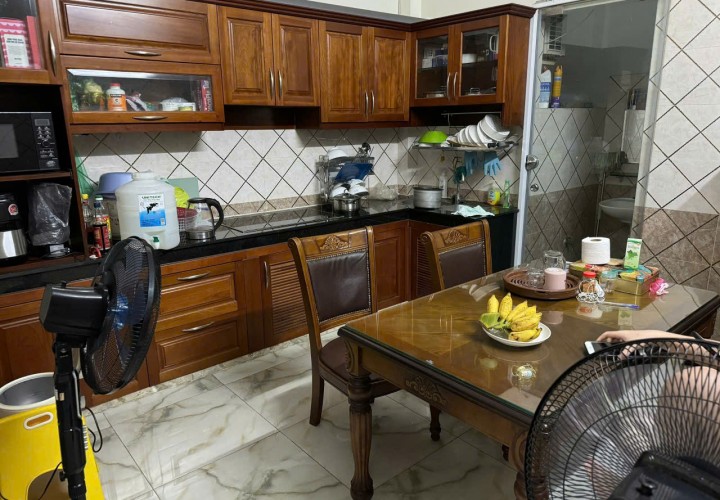 NHÀ ĐẸP - GIÁ TỐT - CHÍNH CHỦ Cần Bán Nhanh Căn Nhà Đẹp Vị Trí Đắc Địa Tại Q. Bình Tân, TP HCM