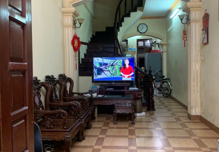 CHÍNH CHỦ cần bán nhanh nhà vị trí đẹp- giá tốt tại phường Quan Hoa quận Cầu Giấy, TP Hà Nội