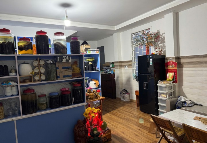 NHÀ ĐẸP - GIÁ TỐT - CHÍNH CHỦ Cần Bán Nhanh 2 Căn Nhà Riêng Biệt Vị Trí Tại Phường Lâm Viên, Đà Lạt