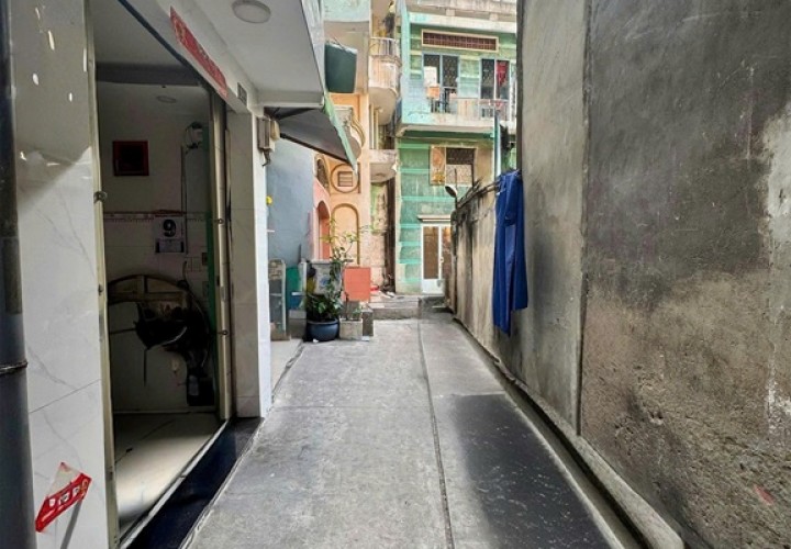 NHÀ ĐẸP- GIÁ TỐT BÁN NHANH NHÀ Hẻm Lê Đại Hành, quận 11, TPHCM