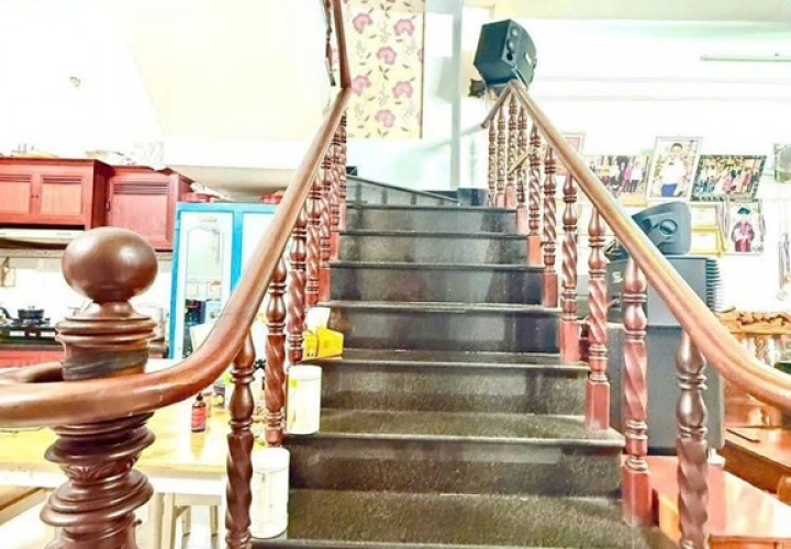 NHÀ CHÍNH CHỦ- GIÁ TỐT chính chủ cần bán nhanh Ngô Thì Nhậm, KP Nhị Đồng 2,  Dĩ An, BD