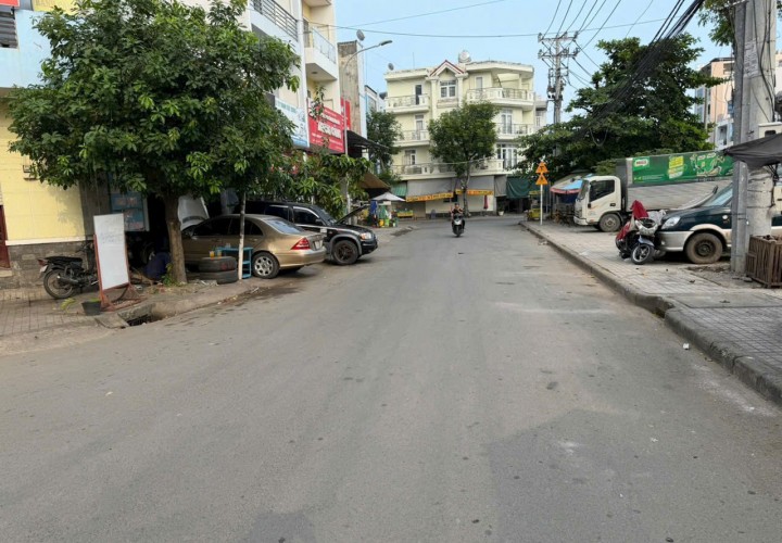 NHÀ ĐẸP – GIÁ TỐT –  BÁN GẤP NHÀ tại Phường Phú Mỹ, Quận 7, TP HCM