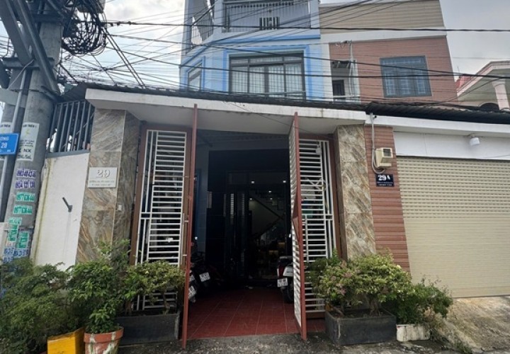 CHÍNH CHỦ CẦN BÁN NHÀ ĐẸP – VÀO Ở NGAY – GIÁ TỐT- Nhà 2 mặt tiền Đường 28, p. Long Bình, HCM